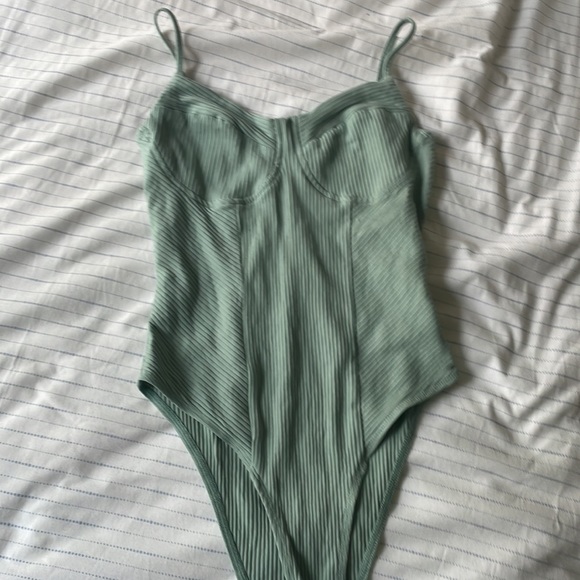 SAGE GREEN RIBBED BODYSUIT - Picture 2 of 3